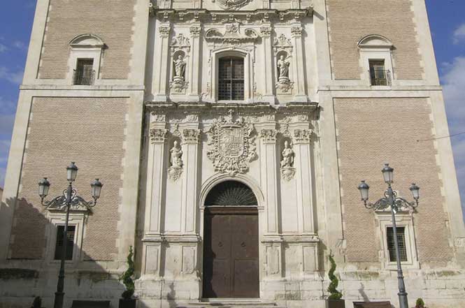 Fachada de la iglesia de la Encarnación.© Fotografía: Alfonso Ruiz